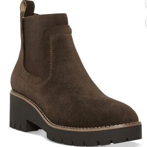 Aqua College Womens Demi Leather Lug Sole Chelsea Boots